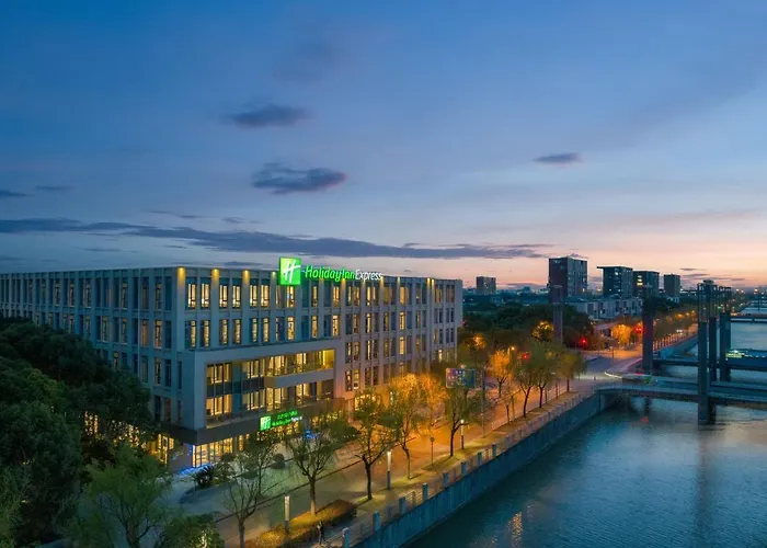 Holiday Inn Express Shanghai Pujiang By Ihg
