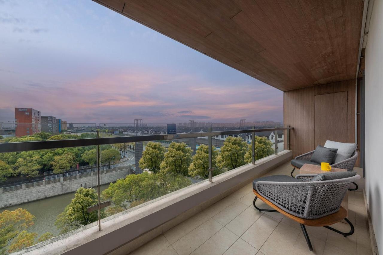 Hotel Express Pujiang By Ihg 4*