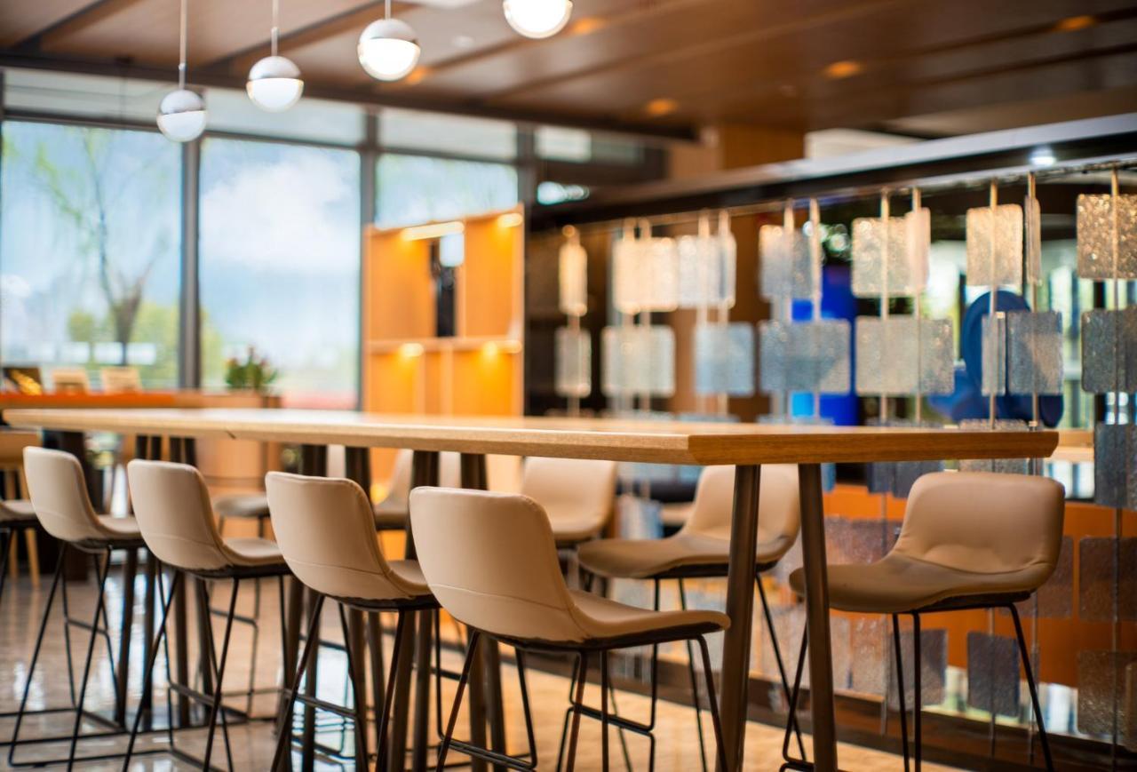 Hotel Express Pujiang By Ihg Shanghai
