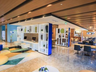 Express Pujiang By Ihg 4*